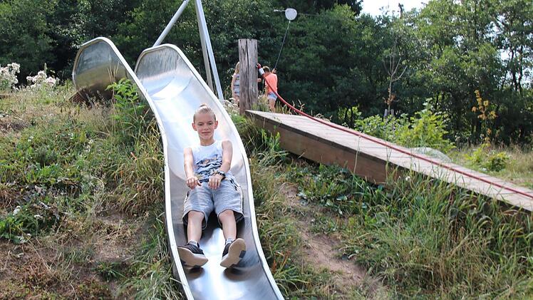 Für jede Menge Abwechslung ist auf dem Spielplatz am Würzburger Haus gesorgt. Foto: Ralf Ruppert
