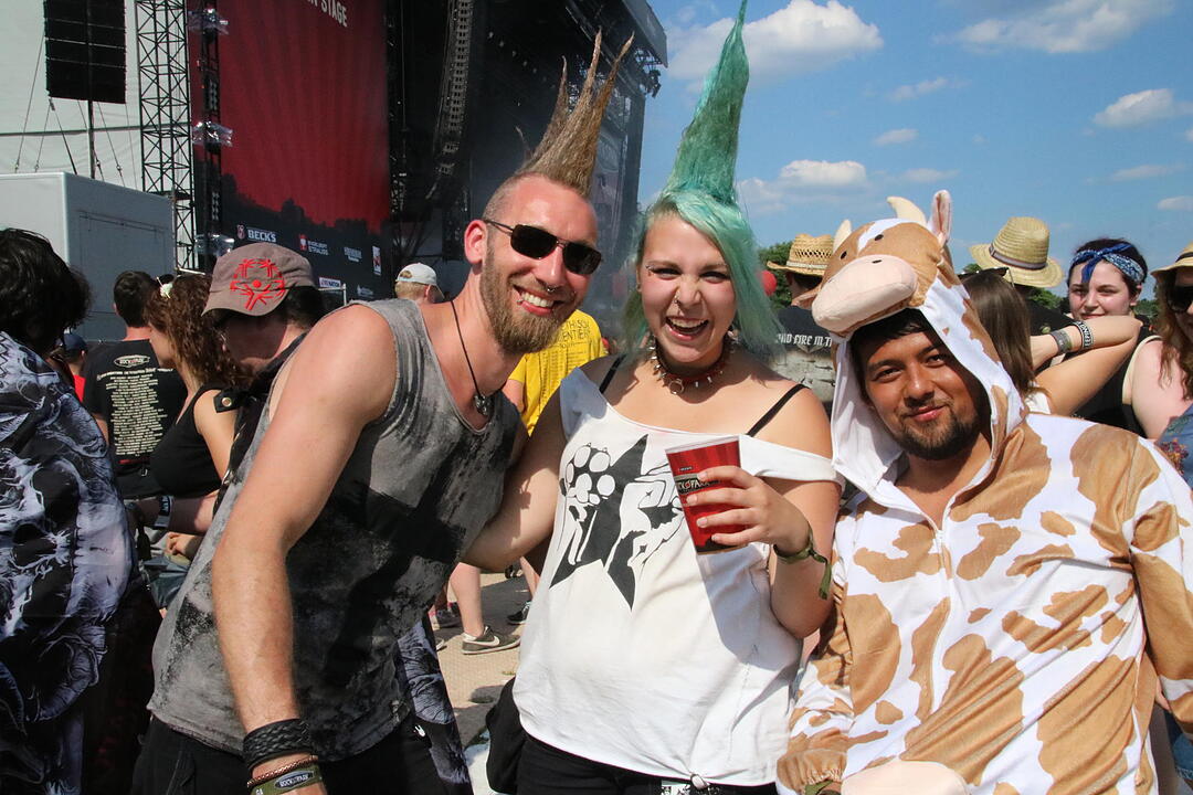 Halbnackt oder im Kostüm: Stimmung bei RIP 2017