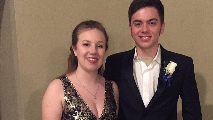 Moana begleitet einen Freund zum Prom, dem Abschlussball der High-School. Foto: Moana Dempsey