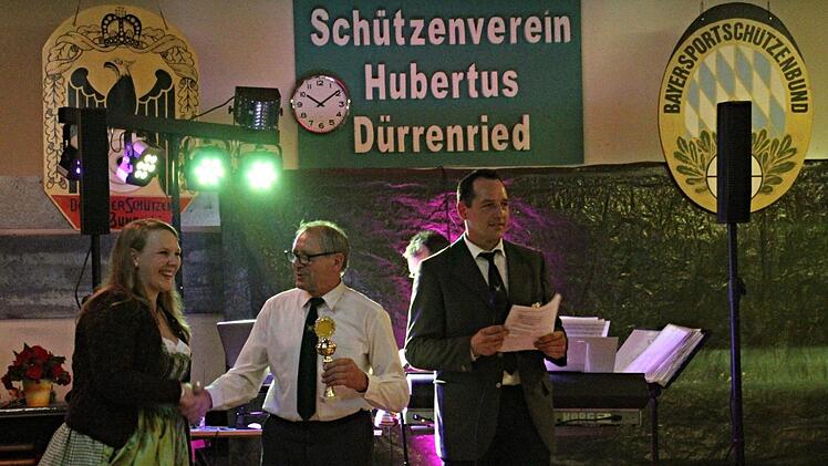 Nach der Siegerehrung ging es im Schützenhaus rund. Foto: Helmut Will