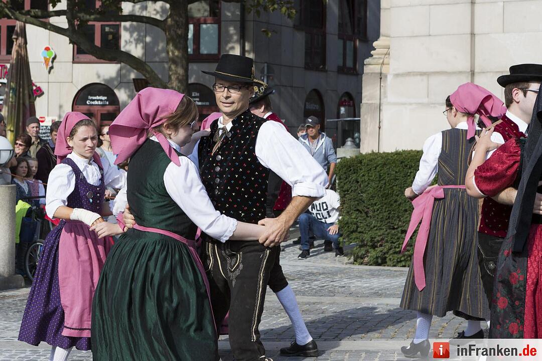 Fürther Michaeliskirchweih eröffnet