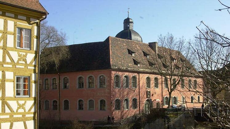 Soll aus Schloss Geyerswörth nach der Sanierung ein Museum für moderne Kunst werden? Die renommierte Kunstsammlerin Ingvild Goetz hat großes Interesse. Foto: Ronald Rinklef