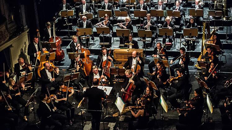 Impressionen vom Sinfoniekonzert im Landestheater CoburgFoto: Jochen Berger
