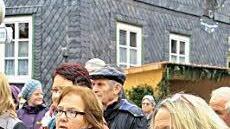 Anwohner und Besucher lauschten den Melodien.