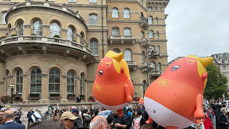 US-Präsident Trump besucht Großbritannien