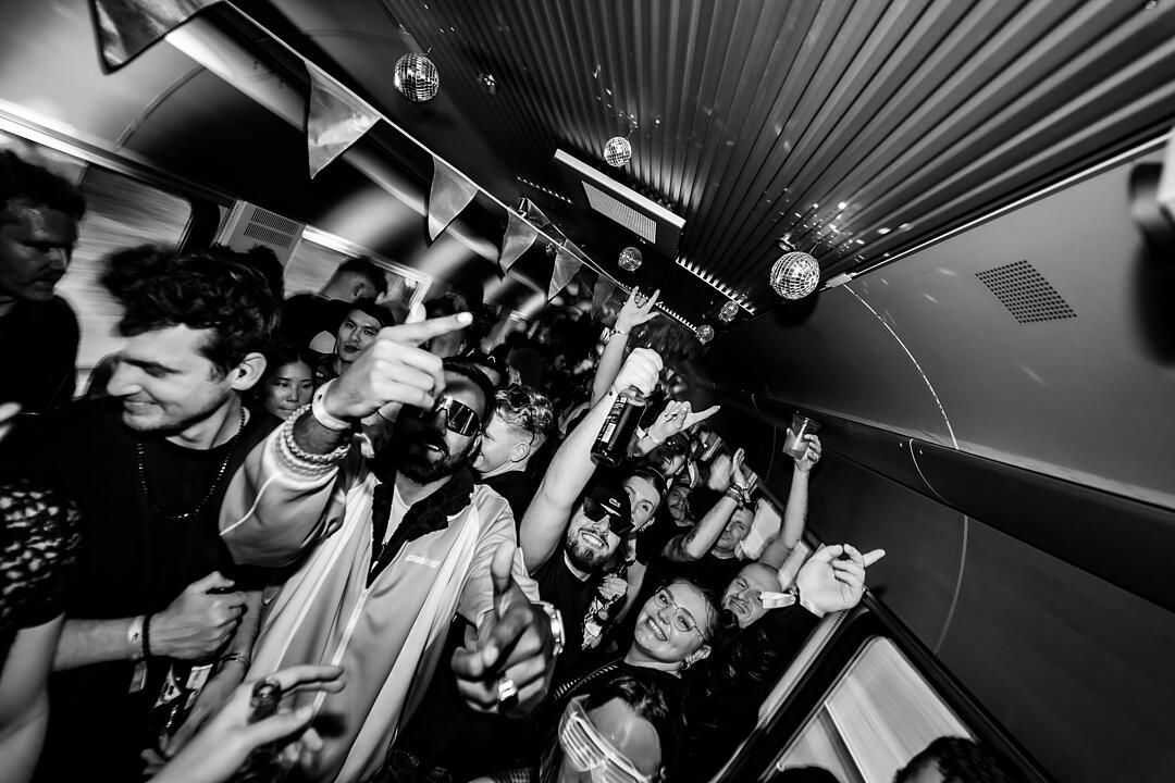 Die beste Party im Zug!