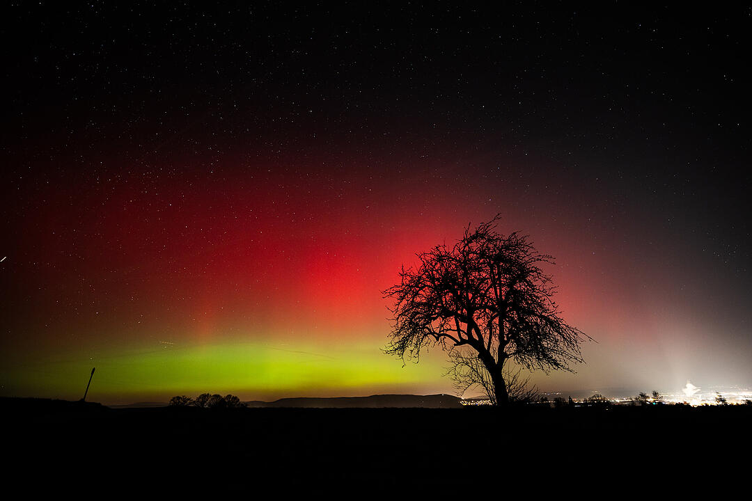 Wenn der Himmel gl&uuml;ht - Polarlicht-Spektakel am Himmel &uuml;ber Bischberg