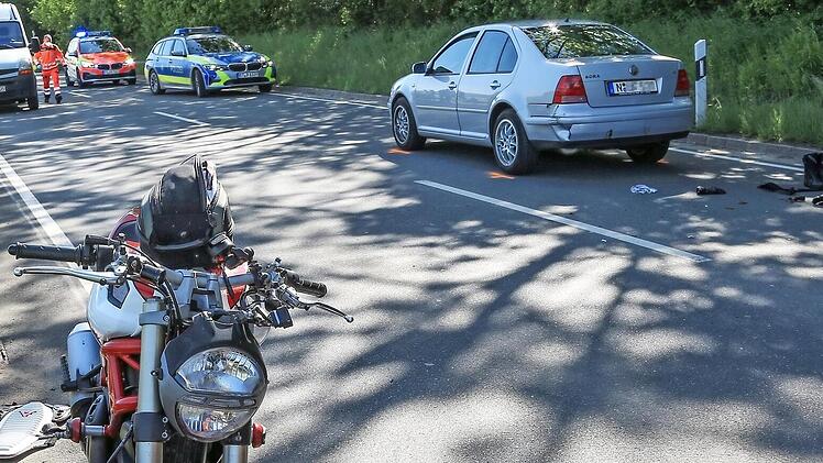 Die B&nbsp;470 bei Ebermannstadt musste nach dem Unfall gesperrt werden.