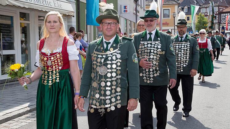 Abordnung des Freihandschützenvereins Bad Staffelstein Foto: Klaus Gagel