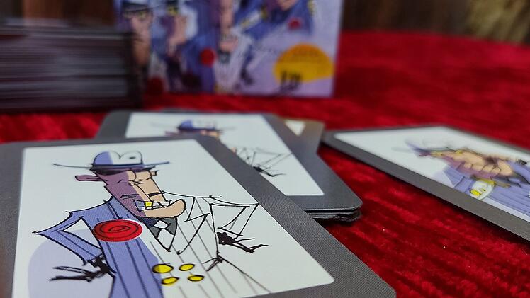 Die fiesen 7: Rezension des witzigen Kartenspiels aus Franken