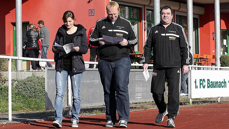 Die drei "Macher" beim FC Baunach (von links): Daniela Knoblach (2. Abtlungsleiterin), Johannes Reich (Spielleiter) und Stefan Schmitt (Ehrenamtsbeauftragter).