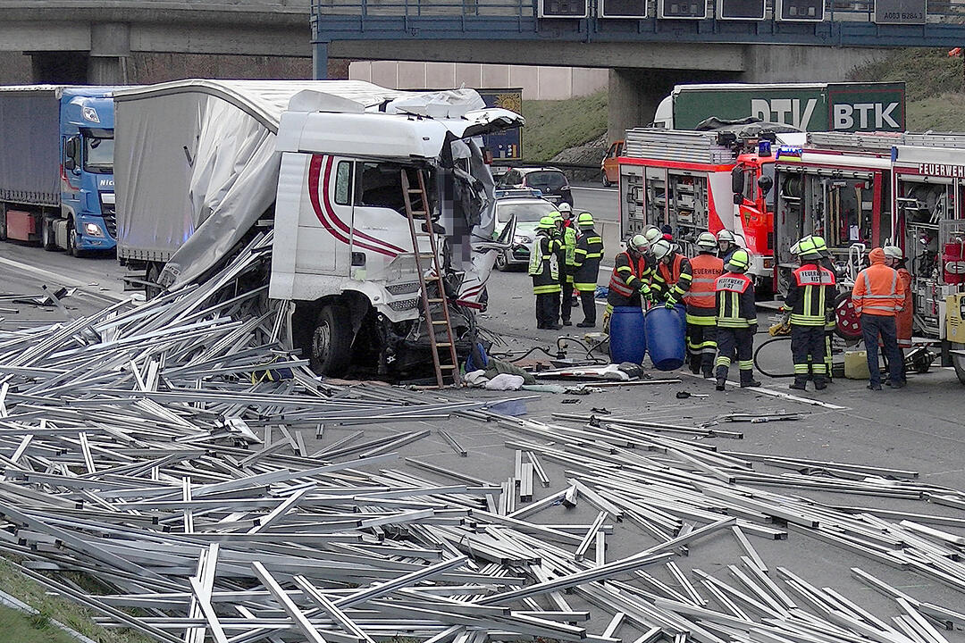 Tödlicher Lkw-Unfall auf der A3