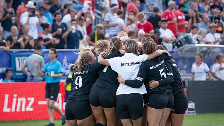 Das deutsche Nationalteam feiert. Foto: Valentin Weber