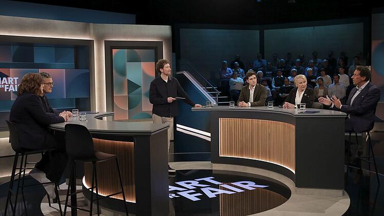 Loius Klamroth (Mitte) stellte seinen Gästen bei "Hart aber fair" die Frage: "Ist Aufrüsten alternativlos?"