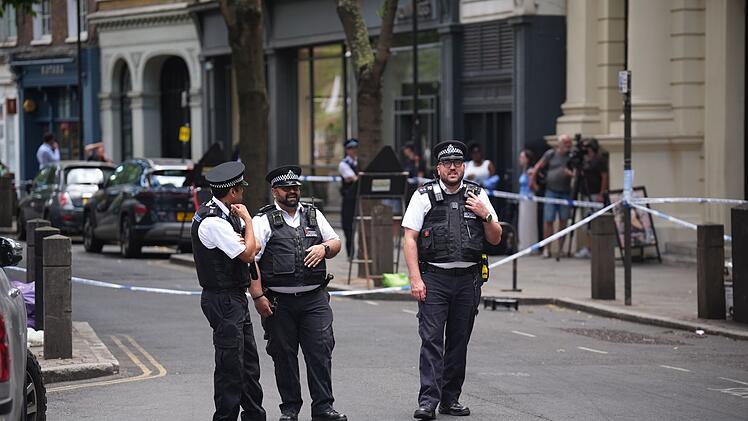 Mehrere Menschen im Zentrum Londons niedergestochen