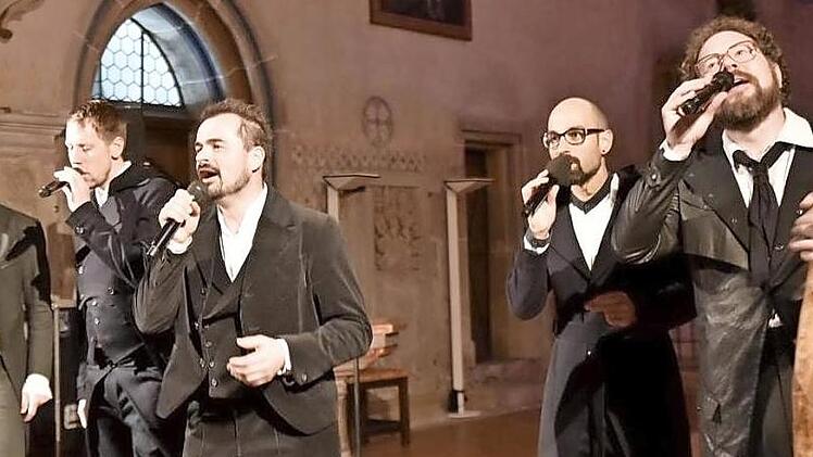 Sie begeisterten: die Viva-Voce-Sänger (von links) David Lugert, Matthias Hofmann, Bastian Hupfer, Jörg Schwartzmanns, Heiko Benjes.  Foto: sn
