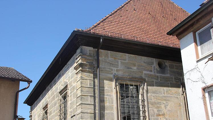 Die Synagoge in Memmelsdorf (Untermerzbach) ist das letzte verbliebene jüdische Gotteshaus im Kreis Haßberge. Während der Reichspogromnacht wurde das Innere der Synagoge geschändet. Foto: Leon Dörr