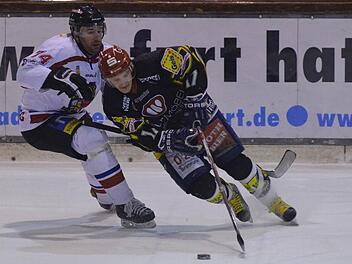 Alex Funk (rechts) wechselt von den Mighty Dogs Schweinfurt nach Höchstadt.
