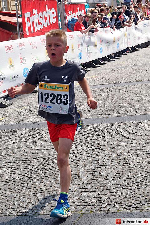 Weltkulturerbelauf 2017 in Bamberg: Der Zieleinlauf am Maxplatz