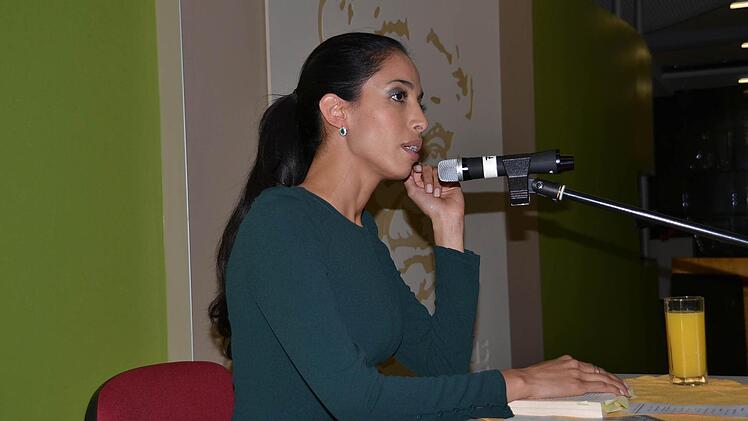 "Mir hat meistens die Liebe auf meinem Weg geholfen", sagte Zohre Esmaeli. Foto: Uschi Prawitz