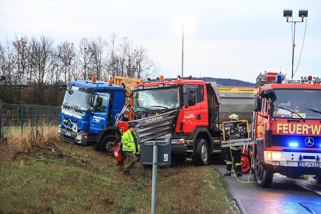 Bei solchen Witterungsverhältnissen den Fuß vom Gas nehmen und lieber eine Minute später ankommen als gar nicht