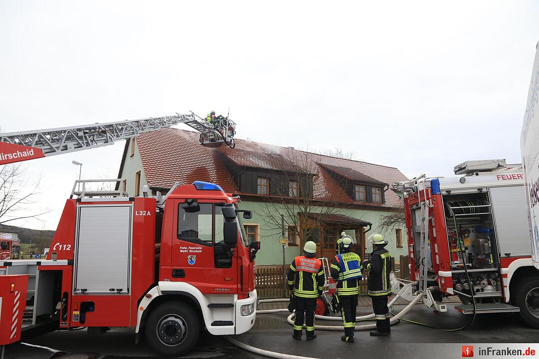 Dachstuhl brennt in Buttenheimer Ortsteil Gunzendorf