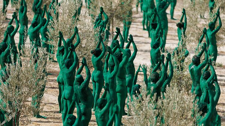 Spencer Tunick mit Kunstinstallation in Andalusien