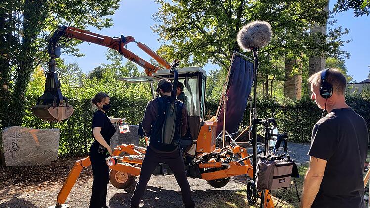 Auf dem Münnerstädter Lehrfriedhof fanden Dreharbeiten für einen bayerischen Kinofilm statt.