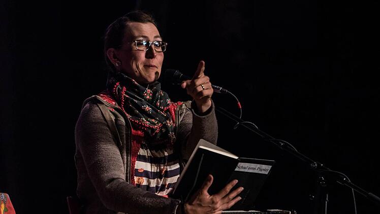 Impressionen von Martina Schwarzmanns Auftritt auf der Waldbühne HeldrittFoto: Jochen Berger