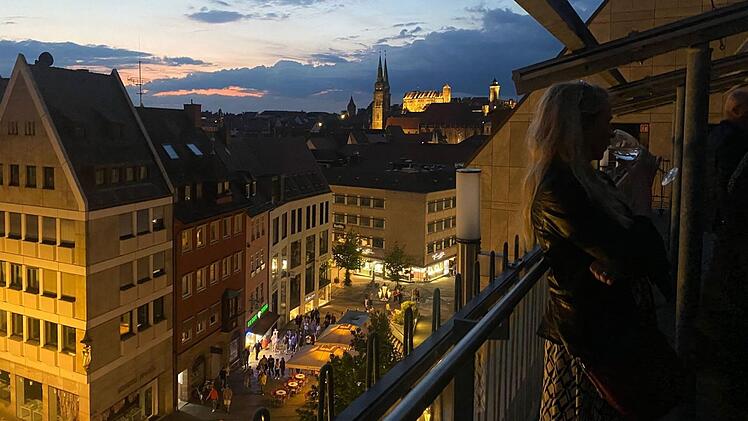 Nürnberg: Beliebte Skybar hat wiedereröffnet - mit neuem Konzept