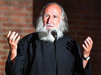 "Nicht Unglück zu haben ist schon Glück": Pater Anselm Grün  Alle Fotos: Ronald Rinklef