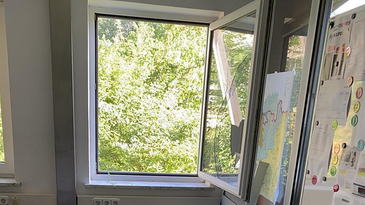 Zeugen nach Einbr&uuml;chen in Firmen im Kreis Coburg gesucht