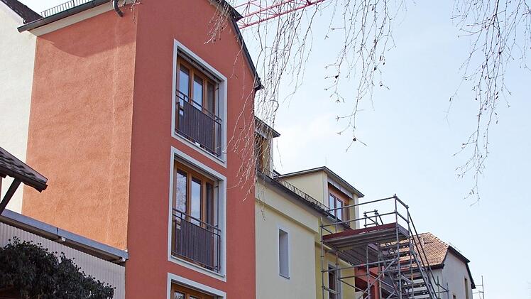 Der Umbau von Sankt Bruno von einer reinen Altenpflegeeinrichtung hin zu einem Haus für viele Sozialeinrichtungen und Beratungsstellen, das künftig auch eine öffentliche Caféteria haben wird, war für den Kreis-Caritasverband eine Mammutaufgabe. Im späten Frühjahr 2019 soll die Baustelle beendet sein.  Foto: sw