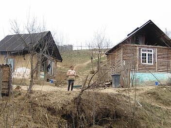 Erich Dorsch besucht und hilft bedürftige Menschen in Rumänien. Fotos: privat