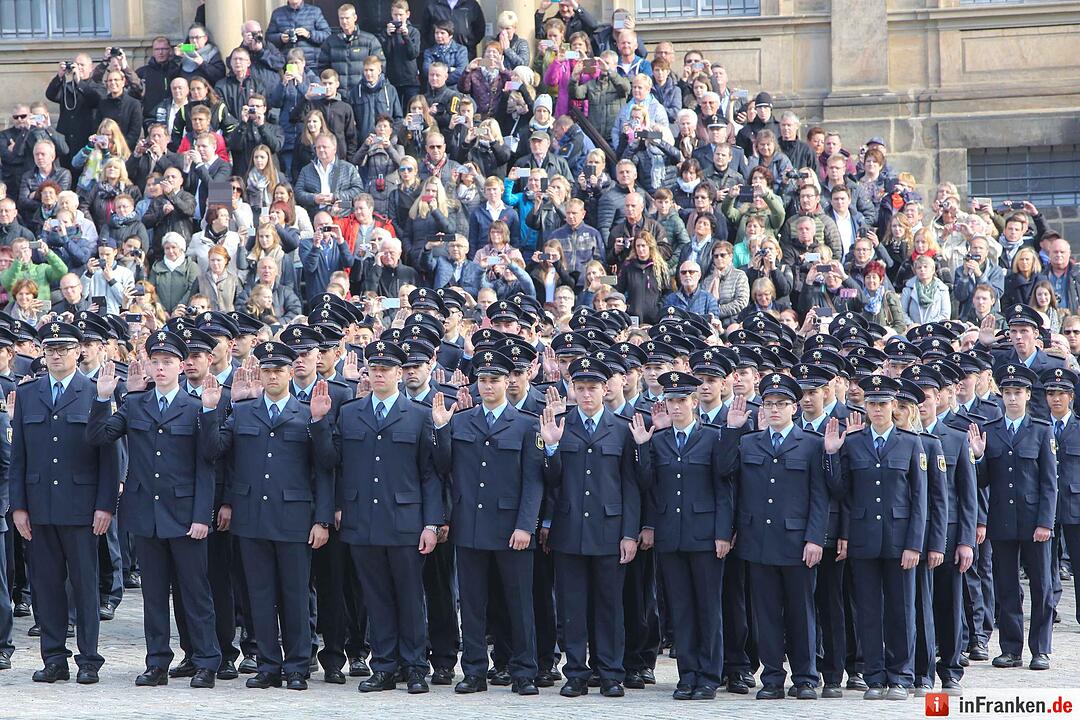 Bundespolizei-Anwärter in Bamberg vereidigt