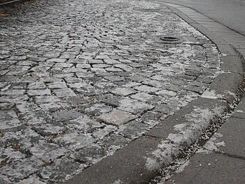 Die Straßen in Kulmbach waren am Freitagmorgen von einer dicken Eisschicht bedeckt. Foto: Archiv