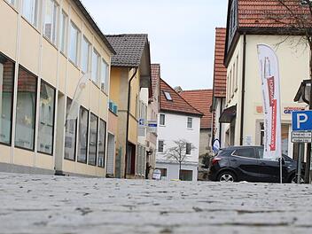 Leere Fußgängerzonen - dieses Bild wird in den kommenden Wochen Alltag sowohl in kronach als auch bayernweit. Das Verlassen der eigenen Wohnung ist ab Samstag nur noch bei Vorliegen triftiger Gründe erlaubt.