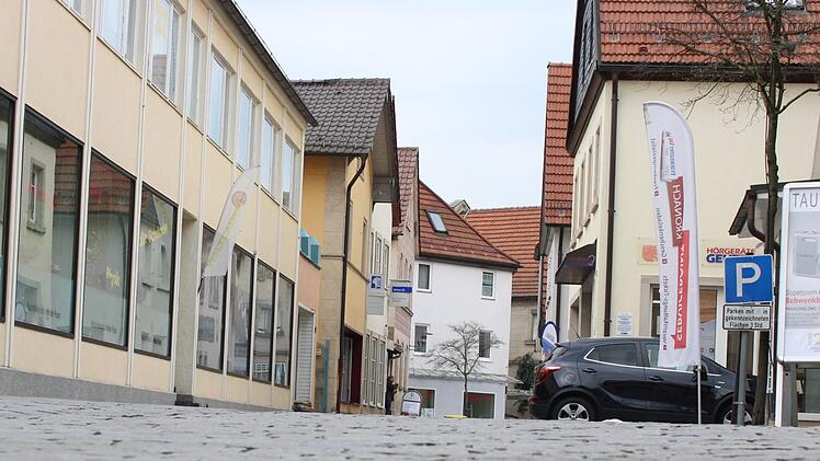 Leere Fußgängerzonen - dieses Bild wird in den kommenden Wochen Alltag sowohl in kronach als auch bayernweit. Das Verlassen der eigenen Wohnung ist ab Samstag nur noch bei Vorliegen triftiger Gründe erlaubt.