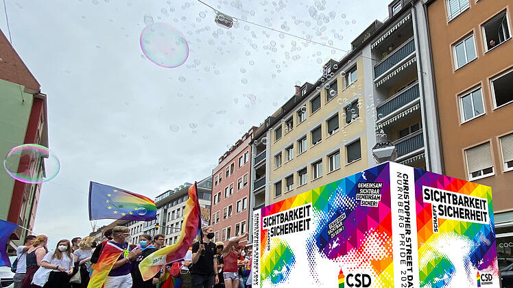 Nürnberg feiert CSD am Samstag - Christopher Street Day 2022 mit "Sichtbarkeit schafft Sicherheit"