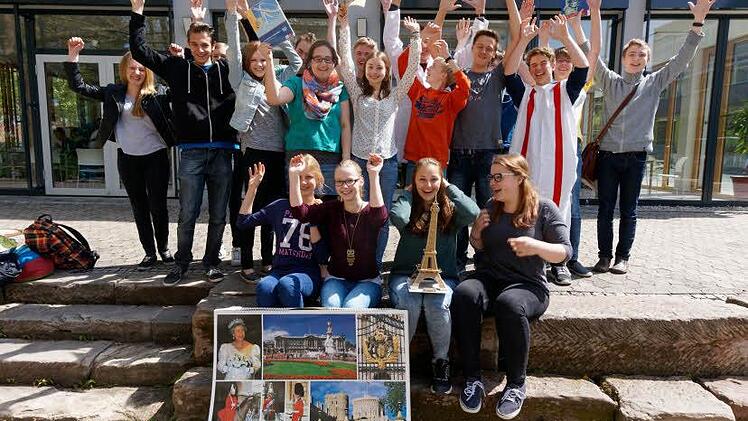 Mehr als 50 "geprüfte" Lernpaten gibt es am Markgraf-Georg-Friedrich-Gymnasium, sie helfen auch Schülern anderer Schulen.