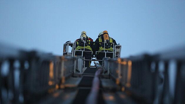 In Unterfranken hat am Freitagabend eine Wohnung gebrannt. Symbolfoto: Herse/News5