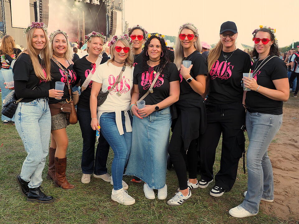 Die Mega Party voller Hits & Nostalgie. Die Mega Party voller Hits & Nostalgie.