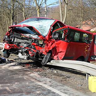 Schwerer Unfall in Kulmbach: Zwei Menschen sterben, ein Mensch wird schwer verletzt