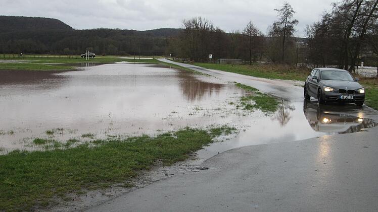 Trotz verschiedener Maßnahmen tritt der Deisselbach immer wieder über die Ufer, so wie im Februar 2021.