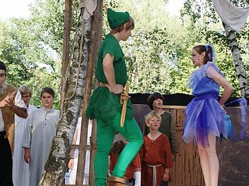 So sah Peter Pan in einem Theaterstück in Lichtenfels aus. Wie sieht Peter bei dir aus? Archivfoto: Motschenbacher