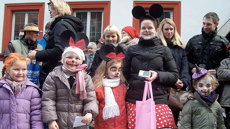 Mandy Hofmann, ihre Tochter und Freunde zählten zu den begeisterten Besuchern.Foto: Marina Zimmermann