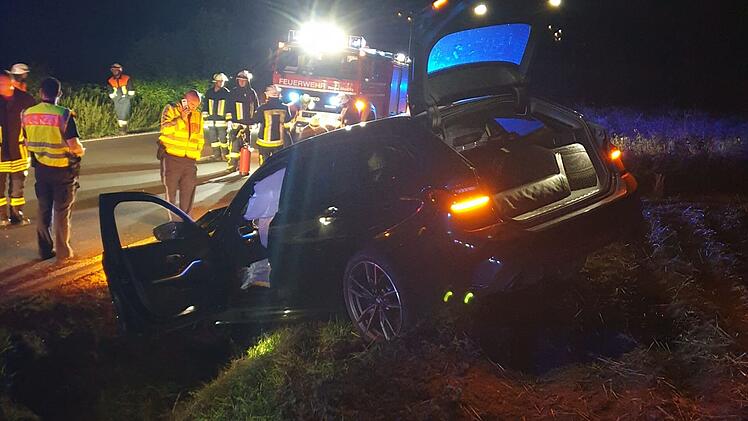 Kupferberg: Auto kommt von Stra&szlig;e ab und l&ouml;st Vollsperrung von B289 aus