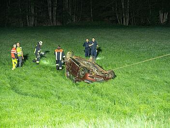 Drei Verletzte bei Unfall nahe Burgwindheim im Landkreis Bamberg