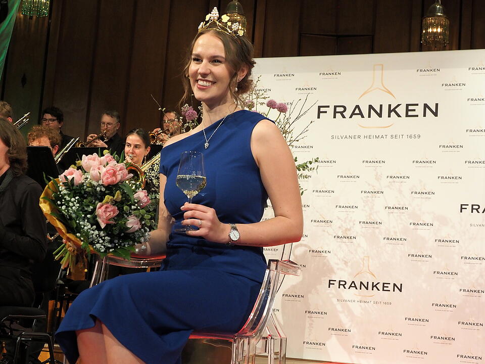 Die 68. Fr&auml;nkische Weink&ouml;nigin wurde gekr&ouml;nt.