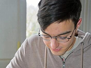 Auch Fabian Hahn hofft, beim Regionalwettbewerb "Jugend forscht" in Hof gut abzuschneiden.  Foto: Archiv/Uschi Prawitz